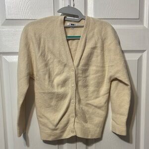 Uniqlo Women's Beige Cardigan Sweater